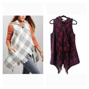 Jolt Cape Womens Red Plaid Hooded Parka Shawl Wrap Vest W/ Fringe